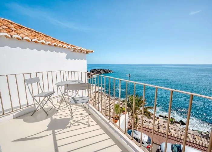 Casa Da Rocha * Câmara de Lobos